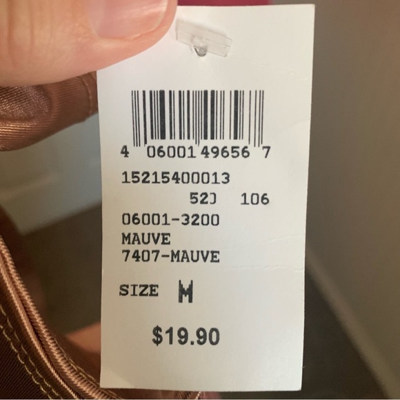 👗NWT Rose Gold WIndsor Bandana Top, Cowl Neck, Tie Closure in Back, size Med - Picture 8 of 8